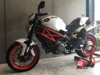  Ducati Monster 796